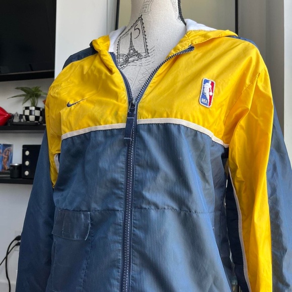 Vintage Nike windbreaker jacket - Picture 5 of 7